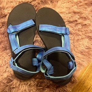 Brand new teva sandals